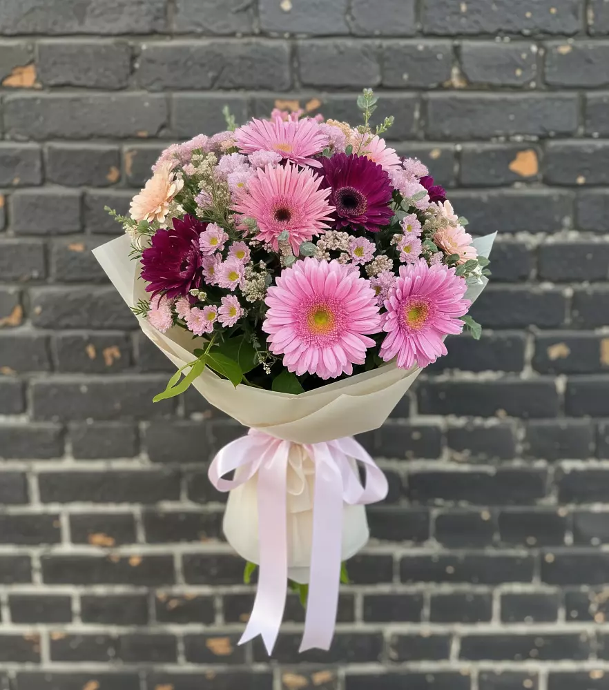 Букет цветов из: Герберы и Хризантемы в Газопроводск