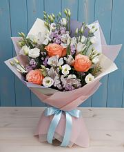 Букет цветов из:  Лизиантусы, Розы, Альстромерии и Гипсофила в Газопроводск