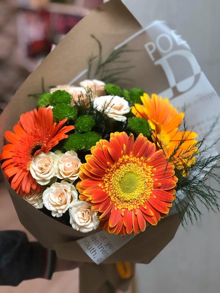 Букет цветов из: Герберы, Хризантемы и Розы в Газопроводск