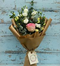 Букет цветов из:  Розы и Лизиантусы в Газопроводск