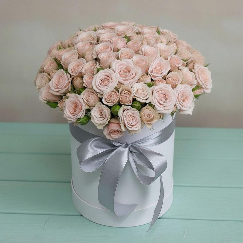 Цветочная композиция из Розы в шляпной коробке в Газопроводск